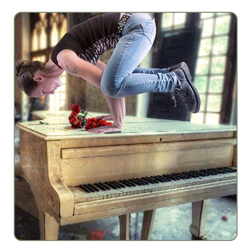 Jana Kinback integriert in ihre Angebote Piano-Musik.